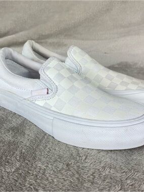 Vans Checkerboard Slip On Sneaker Shoes Girls 4 Women 5.5 White Canvas NEW